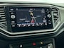 Volkswagen T-Roc 1.0 TSI Style | LMV | Panorama dak | Navigatie | Parkeer sensoren | Trekhaak | Cruise control | Climate control | Apple carplay | Camera