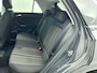 Volkswagen T-Roc 1.0 TSI Style | LMV | Panorama dak | Navigatie | Parkeer sensoren | Trekhaak | Cruise control | Climate control | Apple carplay | Camera