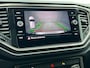 Volkswagen T-Roc 1.0 TSI Style | LMV | Panorama dak | Navigatie | Parkeer sensoren | Trekhaak | Cruise control | Climate control | Apple carplay | Camera