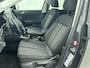 Volkswagen T-Roc 1.0 TSI Style | LMV | Panorama dak | Navigatie | Parkeer sensoren | Trekhaak | Cruise control | Climate control | Apple carplay | Camera