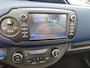 Toyota Yaris 1.5 Hybrid Bi-Tone Plus, Hybrid, Dealer onderhouden, Panoramadak