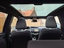 Toyota Yaris 1.5 Hybrid Bi-Tone Plus, Hybrid, Dealer onderhouden, Panoramadak