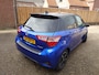 Toyota Yaris 1.5 Hybrid Bi-Tone Plus, Hybrid, Dealer onderhouden, Panoramadak
