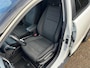 Kia Stonic 1.0 T-GDi MHEV DynamicPlusLine Dealer onderhouden | Navigatie | Trekhaak | Key-less entry | Privacy glass |