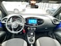 Toyota Aygo X PLAY APPLE/ANDROID CAMERA AD-CRUISE NL-AUTO BLUETOOTH AIRCO LM-VELGEN