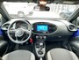 Toyota Aygo X PLAY APPLE/ANDROID CAMERA AD-CRUISE NL-AUTO BLUETOOTH AIRCO