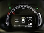 Toyota Aygo X 1.0 VVT-i MT Limited *Camera & sensoren v+a* - Draadloze telefoonlader, bluetooth, LMV 18", half leder/stof bekleding