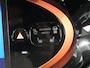 Toyota Aygo X 1.0 VVT-i MT Limited *Camera & sensoren v+a* - Draadloze telefoonlader, bluetooth, LMV 18", half leder/stof bekleding