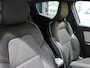 Renault Clio 1.0 TCe 90 Techno *Dealer onderhouden & Groot scherm!* - Sensor v+a, camera, navi