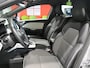 Renault Clio 1.0 TCe 90 Techno *Dealer onderhouden & Groot scherm!* - Sensor v+a, camera, navi