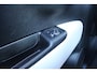 Fiat 500 1.0 72PK HYbrid DOLCEVITA CABRIO | ELEKRISCH BEDIENBAAR CABRIODAK | CLIMATE CONTROL | DAB+ RADIO | CRUISE CONTROL | HALF STOF HALF LEDEREN BEKLEDING | 15"LICHT METALEN VELGEN | LED DAGRIJ VERLICHTING |