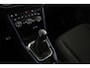 Volkswagen T-Roc 1.0 TSI United | Trekhaak | Panoramadak | Dealer Ond. | Adap Cruise | Stoelverwarming | CarPlay | Digital Cockpit