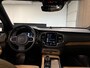 Volvo XC90 T8 AWD Recharge Insription | Full Option! | Luchtvering | Bowers & Wilkins | Trekhaak | Stoelventilatie | Alcantara hemelbekleding | Schuifdak | Stoelmassage | 360° Camera | Head-Up display | Adaptieve Cruise Control | Standkachel met Volvo On Call App |