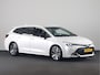 Toyota Corolla Touring Sports Hybrid 180 Business Plus | Parkeersensoren V+A | Half lederen bekleding | Parelmoer lak | Stoelverwarming | *