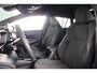 Toyota Corolla Touring Sports Hybrid 180 Business Plus | Parkeersensoren V+A | Half lederen bekleding | Parelmoer lak | Stoelverwarming | *