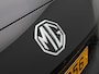 MG 4 Electric Luxury 64 kWh AUTOMAAT | CAMERA | NAVIGATIE | APPLE CARPLAY | HALF STOF-LEDEREN BEKLEDING | WINTERPAKKET | ELEKTRISCHE STOEL |