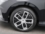 MG 4 Electric Luxury 64 kWh AUTOMAAT | CAMERA | NAVIGATIE | APPLE CARPLAY | HALF STOF-LEDEREN BEKLEDING | WINTERPAKKET | ELEKTRISCHE STOEL |