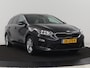 Kia Ceed 1.0 T-GDi DynamicPlusLine | Trekhaak | Stoel & stuurverwarming | Camera | Carplay | Navigatie | Climate control | Parkeerhulp | Cruise control | Half leder