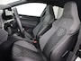 Volkswagen Golf 1.5 TSI R-Line | Panoramadak | Carplay | Sportstoelen | Navigatie | Adaptive cruise | Parkeerhulp | File Assistent | Full LED
