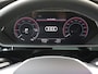 Audi Q8 e-tron 55 quattro S Edition Competition 115 kWh | Panoramadak | Trekhaak | Luchtvering | Adaptieve cruise control | LED koplampen | Achteruitrijcamera | Grootlichtassistent | Stoelverwarming |