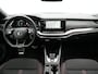 Skoda Octavia Combi 1.4 TSI RS iV Business Plug In Hybrid 245pk Dealer O.H PHEV | Adaptive Cruise | Camera | Sportstoelen Verwarmd | Apple Carplay | Navigatie | Crystal LED | Blis | Keyless | Stuur Verwarmd | Virtual | DAB |