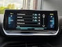 Peugeot e-2008 GT Pack 50kWh EV 136pk AUTOMAAT | SCHUIF/KANTELDAK | NAPPA LEDER | STOELVERW. | KEYLESS ENTRY | ADAPTIVE CRUISE | NAVI | CAMERA