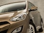 Hyundai i30 Wagon 1.6 GDI Sport (NAVIGATIE, CLIMATE, CAMERA, SPORTSTOELEN, PARKEERSENSOREN, LM VELGEN, GETINT GLAS, CRUISE, NIEUWSTAAT)