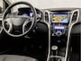 Hyundai i30 Wagon 1.6 GDI Sport (NAVIGATIE, CLIMATE, CAMERA, SPORTSTOELEN, PARKEERSENSOREN, LM VELGEN, GETINT GLAS, CRUISE, NIEUWSTAAT)