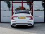 Volvo S60 2.0 B4 R-Design | Schuif/ Kantel Dak | Trekhaak elek. | Harman & Kardon | Adaptieve LED Koplampen | Stoelverwarming | Stuurwiel Verwarmd | Privacy Glas | Camera | Adaptieve Cruise Control | Origineel NL | Eerste Eigenaar | BTW Auto |