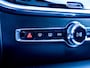 Volvo S60 2.0 B4 R-Design | Schuif/ Kantel Dak | Trekhaak elek. | Harman & Kardon | Adaptieve LED Koplampen | Stoelverwarming | Stuurwiel Verwarmd | Privacy Glas | Camera | Adaptieve Cruise Control | Origineel NL | Eerste Eigenaar | BTW Auto |