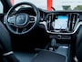 Volvo S60 2.0 B4 R-Design | Schuif/ Kantel Dak | Trekhaak elek. | Harman & Kardon | Adaptieve LED Koplampen | Stoelverwarming | Stuurwiel Verwarmd | Privacy Glas | Camera | Adaptieve Cruise Control | Origineel NL | Eerste Eigenaar | BTW Auto |