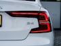 Volvo S60 2.0 B4 R-Design | Schuif/ Kantel Dak | Trekhaak elek. | Harman & Kardon | Adaptieve LED Koplampen | Stoelverwarming | Stuurwiel Verwarmd | Privacy Glas | Camera | Adaptieve Cruise Control | Origineel NL | Eerste Eigenaar | BTW Auto |