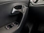 Volkswagen Polo 1.4 TDI Sportline (SCHERM, LEDER STUURWIEL, CRUISE, SPORTSTOELEN, LM VELGEN, ELEK RAMEN, BLUETOOTH, NIEUWE APK, NIEUWSTAAT)
