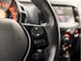 Peugeot 108 1.0 e-VTi Sport Automaat (CAMERA, LM VELGEN, SPORTSTOELEN, GETINT GLAS, BLUETOOTH, MULTIFUNCTIONEEL STUURWIEL, NIEUWE APK, NIEUWSTAAT)