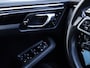Porsche Macan 3.6 Turbo 400PK | Luchtvering | Pano | 21" | Stoelventilatie-/verwarming