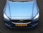Volvo V60 T6 Recharge AWD R-Design Plug In Hybrid 340pk Dealer O.H PHEV | Trekhaak Af Fabriek | Camera | Harman & Kardon | Lederen Sporstoelen Memory & Verwarmd | Apple Carplay | Cruise Control | Navigatie | Virtual | DAB |