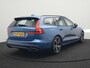Volvo V60 T6 Recharge AWD R-Design Plug In Hybrid 340pk Dealer O.H PHEV | Trekhaak Af Fabriek | Camera | Harman & Kardon | Lederen Sporstoelen Memory & Verwarmd | Apple Carplay | Cruise Control | Navigatie | Virtual | DAB |