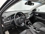 Kia Niro 1.6 GDi Hybrid DynamicPlusLine Stoelverwarming | Stuurverwarming | Navigatie | Apple Car Play | Dode hoek herkenning