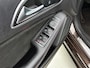 Mercedes-Benz A-klasse 180 AMG Sport Automaat (PANORAMADAK, NAVIGATIE, PARKEERSENSOREN, SPORTSTOELEN)