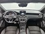 Mercedes-Benz A-klasse 180 AMG Sport Automaat (PANORAMADAK, NAVIGATIE, PARKEERSENSOREN, SPORTSTOELEN)