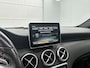Mercedes-Benz A-klasse 180 AMG Sport Automaat (PANORAMADAK, NAVIGATIE, PARKEERSENSOREN, SPORTSTOELEN)