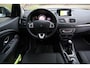 Renault Megane 1.6 Parisienne E85 Nieuwe Distribtie | Navi | Clima | Cruise | PDC voor en achter | 17" | Trekhaak