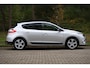 Renault Megane 1.6 Parisienne E85 Nieuwe Distribtie | Navi | Clima | Cruise | PDC voor en achter | 17" | Trekhaak