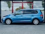 Volkswagen Touran 1.4 TSI Highline 7 Persoons | Adaptive LED | Navigatie | Stoelverwarming | Climate Control | Adaptive Cruise Control | Velours Bekleed | ErgoActive Seats | Massage Stoel | Apple Carplay | Android Auto |