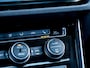 Volkswagen Touran 1.4 TSI Highline 7 Persoons | Adaptive LED | Navigatie | Stoelverwarming | Climate Control | Adaptive Cruise Control | Velours Bekleed | ErgoActive Seats | Massage Stoel | Apple Carplay | Android Auto |