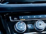 Volkswagen Touran 1.4 TSI Highline 7 Persoons | Adaptive LED | Navigatie | Stoelverwarming | Climate Control | Adaptive Cruise Control | Velours Bekleed | ErgoActive Seats | Massage Stoel | Apple Carplay | Android Auto |