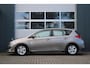 Toyota Auris 1.8 Hybrid Aspiration Clima/Cruise/Camera/Navi/Bluetooth/PDC/LED/RadioCD/15"LM/Dealeronderhouden/APK:06-07-2026