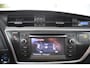 Toyota Auris 1.8 Hybrid Aspiration Clima/Cruise/Camera/Navi/Bluetooth/PDC/LED/RadioCD/15"LM/Dealeronderhouden/APK:06-07-2026