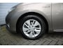 Toyota Auris 1.8 Hybrid Aspiration Clima/Cruise/Camera/Navi/Bluetooth/PDC/LED/RadioCD/15"LM/Dealeronderhouden/APK:06-07-2026