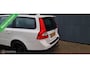 Volvo V70 2.0D Kinetic Trekhaak/PDC/VERWARMDE STOELEN